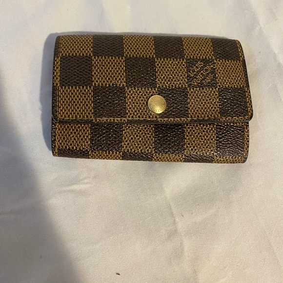 Authentic Louis Vuitton damier ebene key holder - Picture 1 of 6